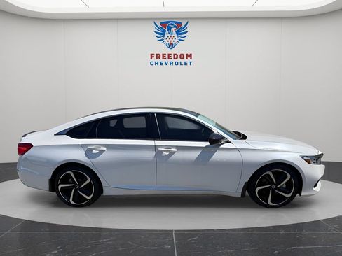 Used 2022 Honda Accord Sport Special Edition image 8