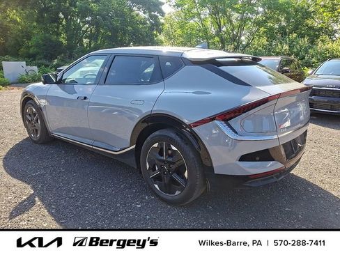 New 2025 Kia EV6 Wind image 3