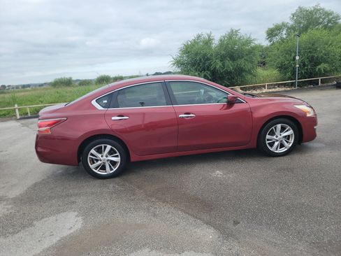 Used 2014 Nissan Altima 2.5 SV FWD image 8