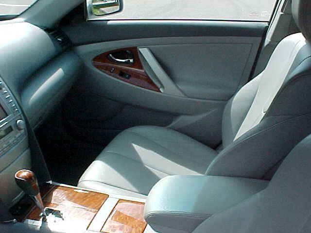 Used 2011 Toyota Camry XLE w/ SE/XLE Extra-Value Pkg FWD image 52