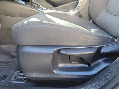 Used 2022 Toyota Corolla LE image 20