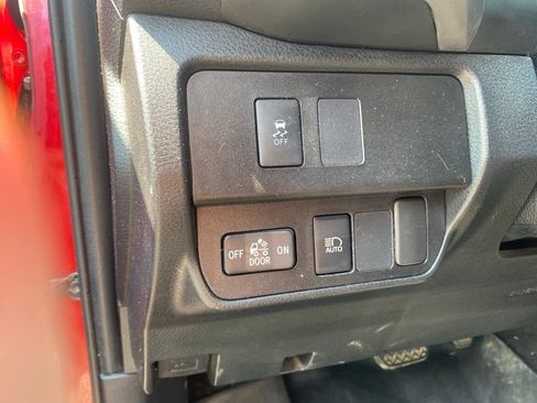 Used 2021 Toyota Tacoma SR5 w/ Technology Package AWD/4WD image 16