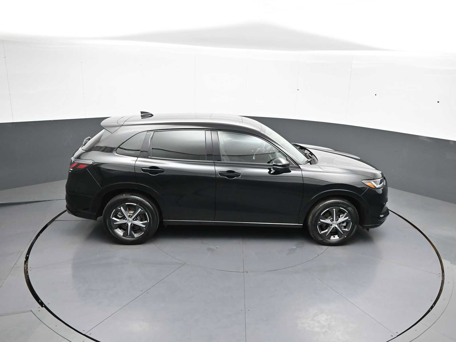 Used 2024 Honda HR-V EX-L image 36
