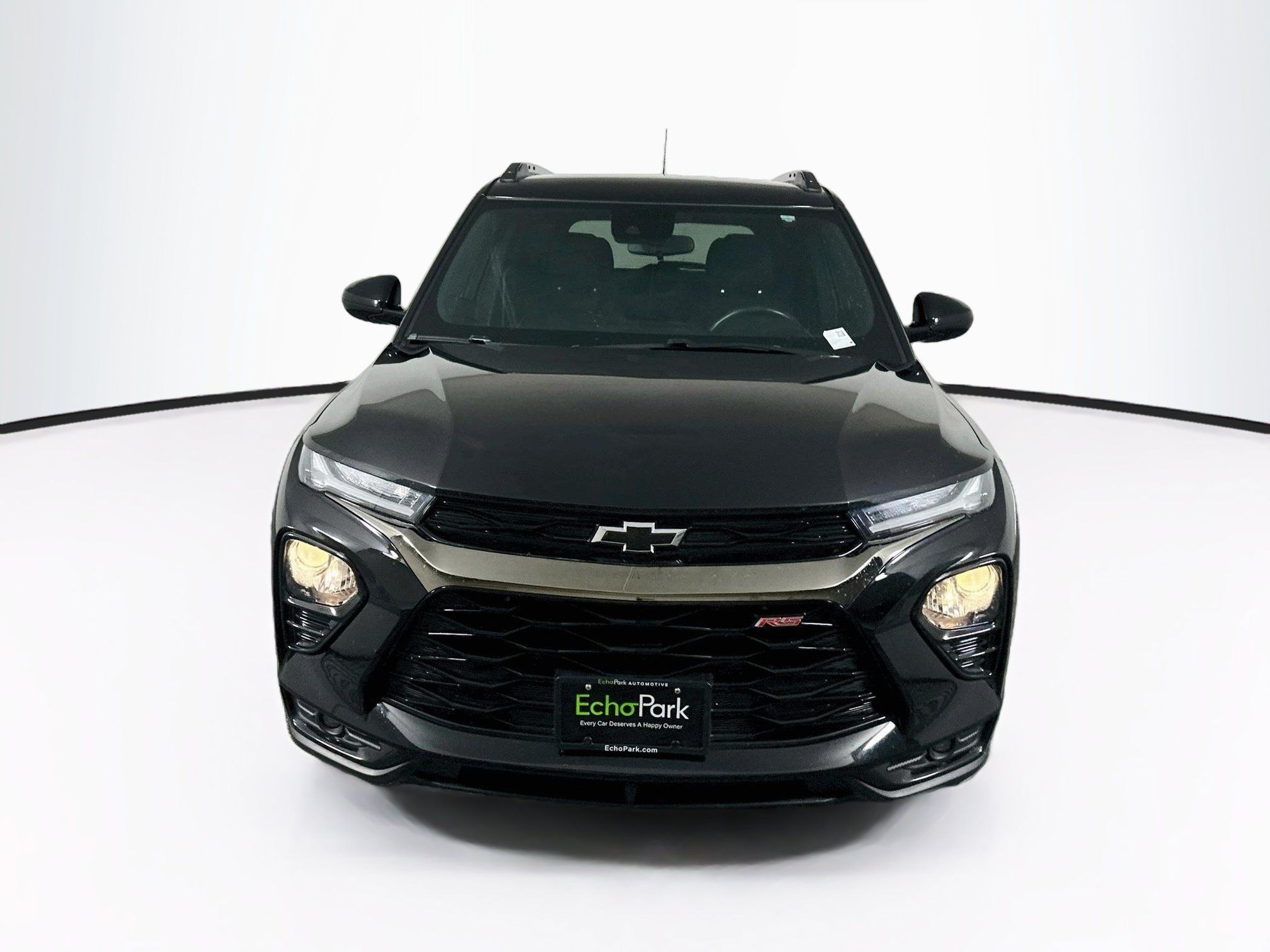 Used 2022 Chevrolet TrailBlazer RS FWD image 2