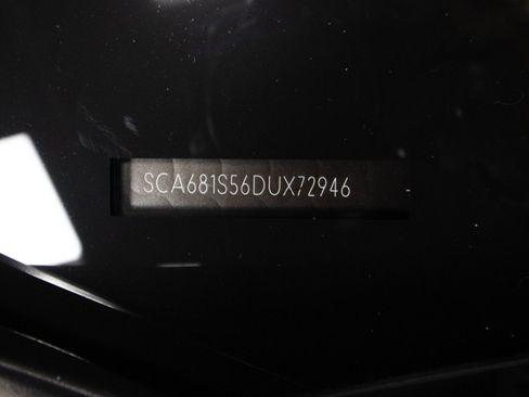 Used 2013 Rolls-Royce Phantom image 96