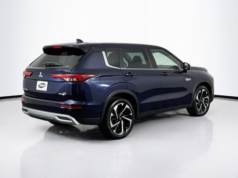 Used 2023 Mitsubishi Outlander SE AWD/4WD image 15