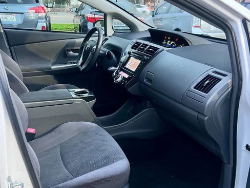 Used 2013 Toyota Prius V Two image 14