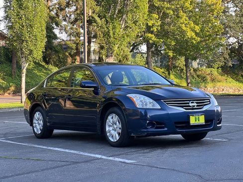 Used 2010 Nissan Altima 2.5 S image 7