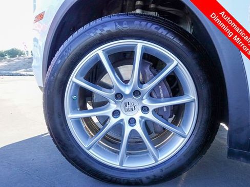 Used 2019 Porsche Cayenne image 10