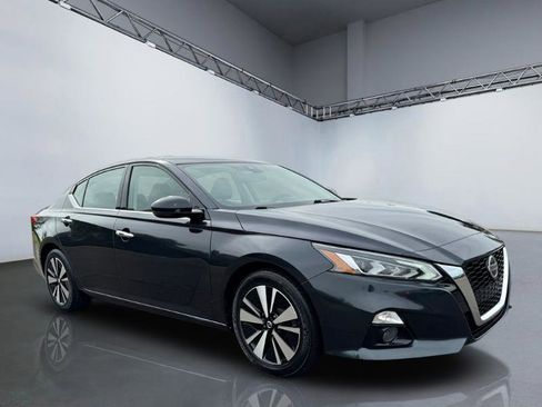 Used 2020 Nissan Altima 2.5 SL FWD image 8