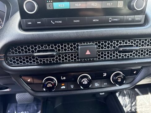 Certified 2024 Honda HR-V Sport image 25