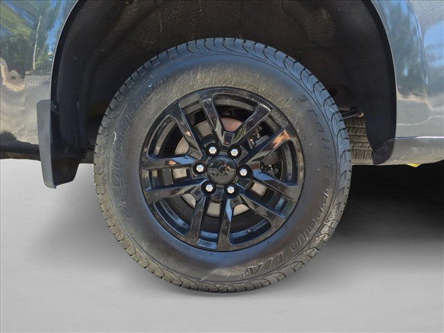 Used 2021 Chevrolet Silverado 1500 LT AWD/4WD image 22