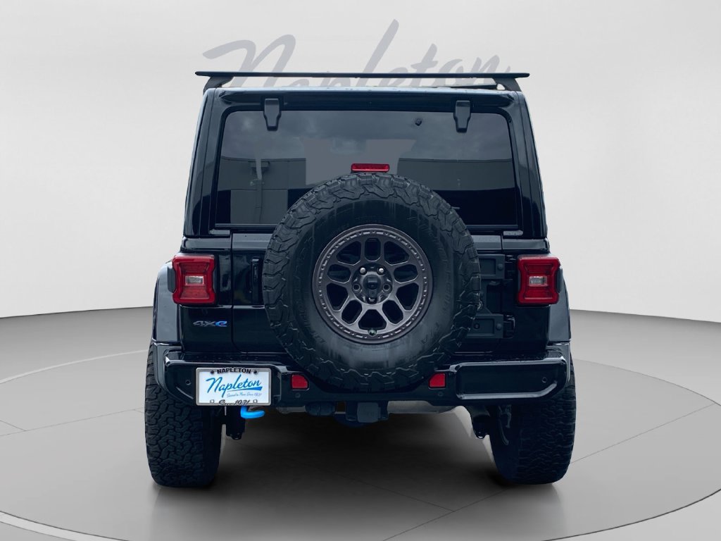 Used 2023 Jeep Wrangler Unlimited Sahara AWD/4WD image 4