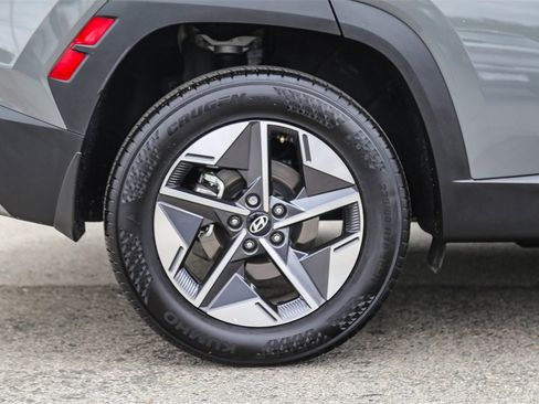 Certified 2025 Hyundai Tucson SEL image 8