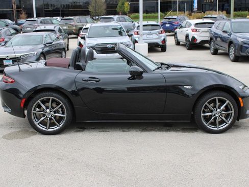 Used 2018 MAZDA MX-5 Miata Grand Touring image 29