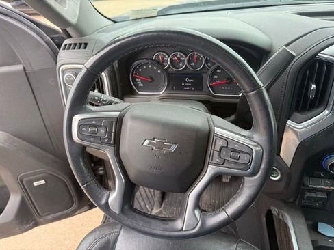 Used 2020 Chevrolet Silverado 1500 LT Trail Boss w/ Midnight Edition AWD/4WD image 14