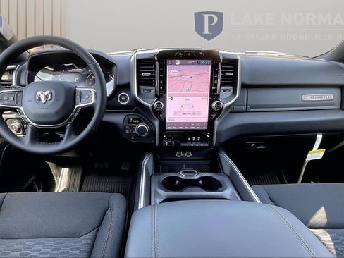 New 2026 RAM 1500 4x4 Crew Cab image 10