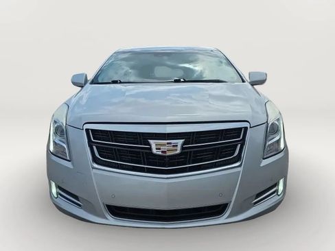 Used 2017 Cadillac XTS Luxury w/ Driver Awareness Package FWD image 4