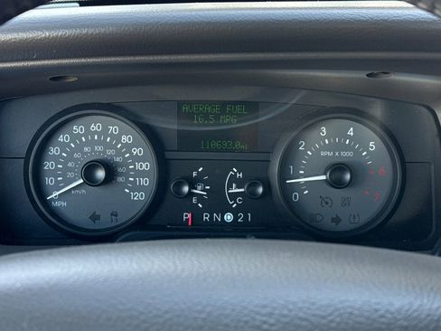 Used 2011 Mercury Grand Marquis LS RWD image 22