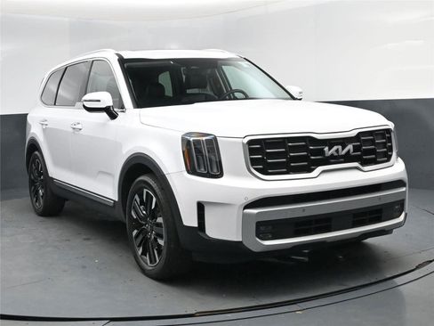 Used 2024 Kia Telluride SX Prestige w/ Towing Package image 8
