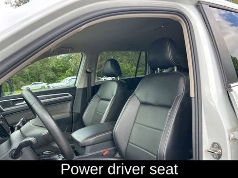 Used 2022 Volkswagen Atlas SE w/ Black Wheel Package image 15