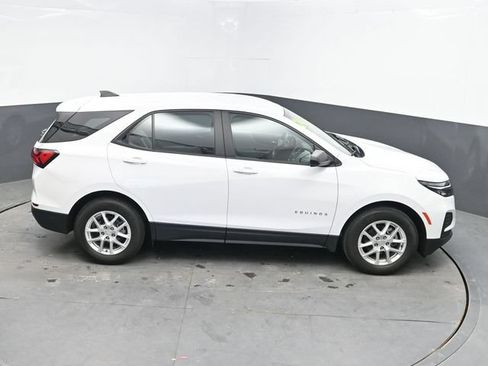 Used 2024 Chevrolet Equinox LS FWD image 35