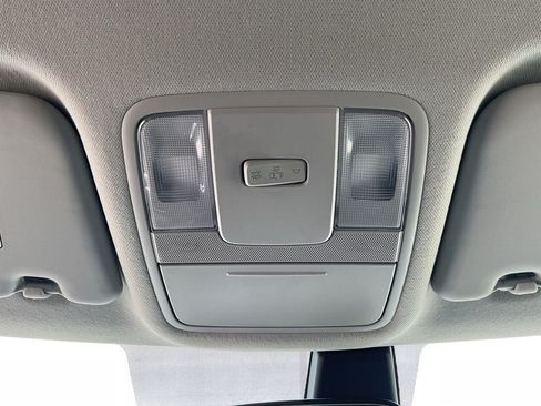 Used 2025 Kia Soul LX w/ LX Technology Package FWD image 13
