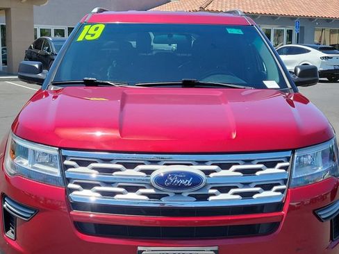 Used 2019 Ford Explorer XLT FWD image 29