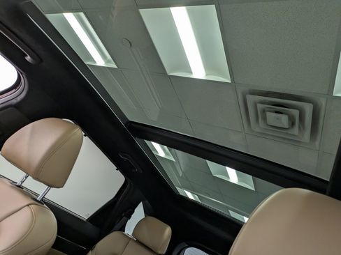 Certified 2024 Kia Sorento SX Prestige w/ Olive Brown Leather Package image 20