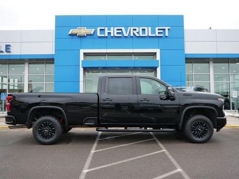 Certified 2024 Chevrolet Silverado 3500 LTZ w/ LTZ Plus Package image 25
