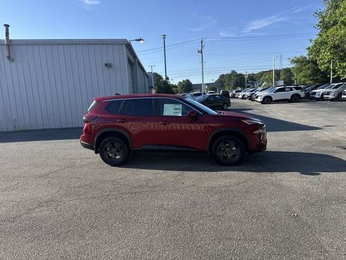 New 2026 Nissan Rogue SV AWD/4WD image 4
