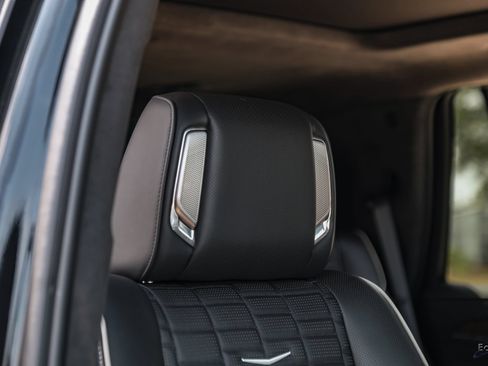 Used 2023 Cadillac Escalade Sport Platinum AWD/4WD image 50