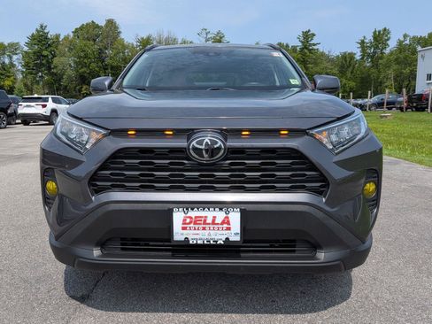 Used 2021 Toyota RAV4 XLE w/ Convenience Package AWD/4WD image 2