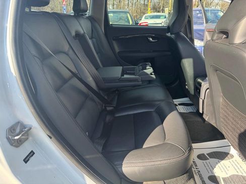 Used 2015 Volvo XC70 T6 image 25