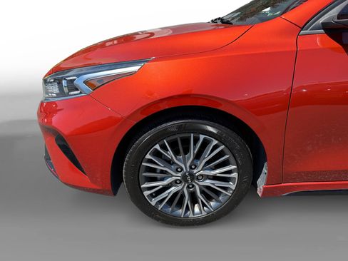 Used 2022 Kia Forte GT-Line FWD image 9