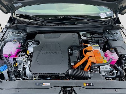 New 2025 Hyundai Elantra SEL image 28