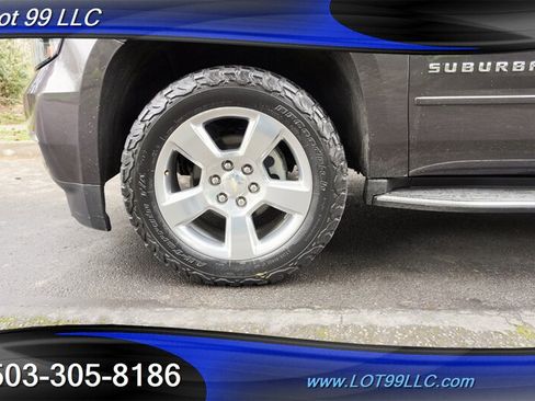Used 2017 Chevrolet Suburban Premier RWD image 4