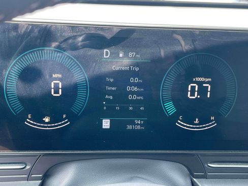 Used 2025 Hyundai Kona SEL FWD image 20