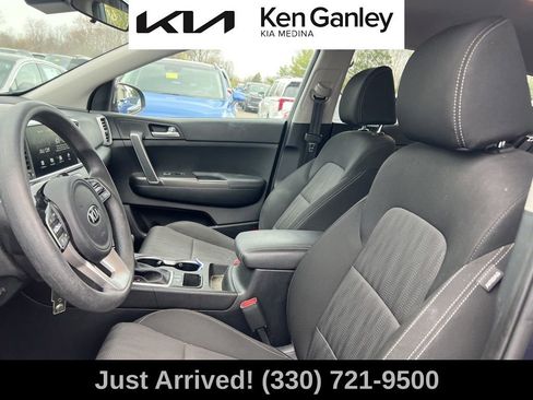 Certified 2022 Kia Sportage LX image 11