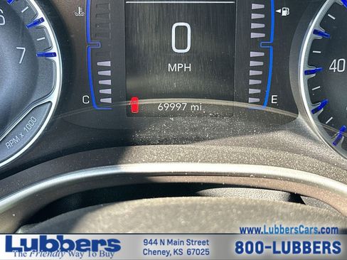 Used 2023 Chrysler Voyager LX image 14