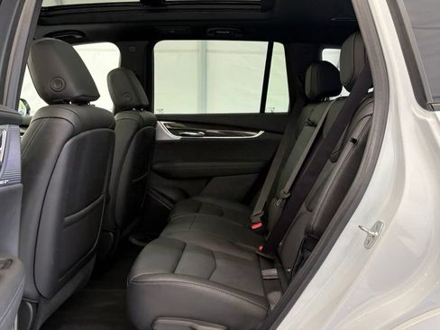 Used 2024 Cadillac XT6 Sport w/ Technology Package AWD/4WD image 21