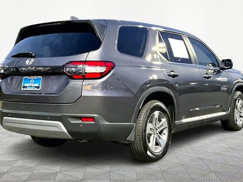 Certified 2025 Honda Pilot EX-L image 5