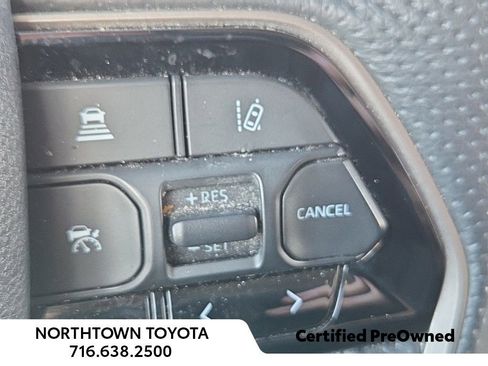 Used 2023 Toyota Sequoia Limited image 22