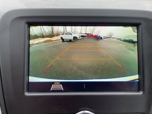 Used 2020 Chevrolet Equinox LS w/ LS Convenience Package image 16