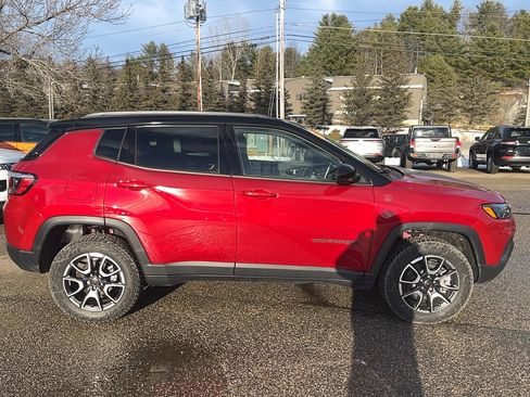 New 2026 Jeep Compass Trailhawk image 3