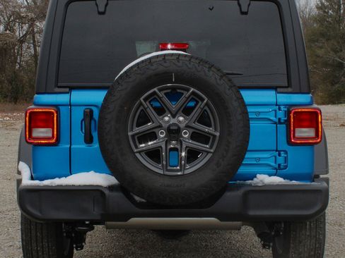 New 2026 Jeep Wrangler Unlimited Sport image 6