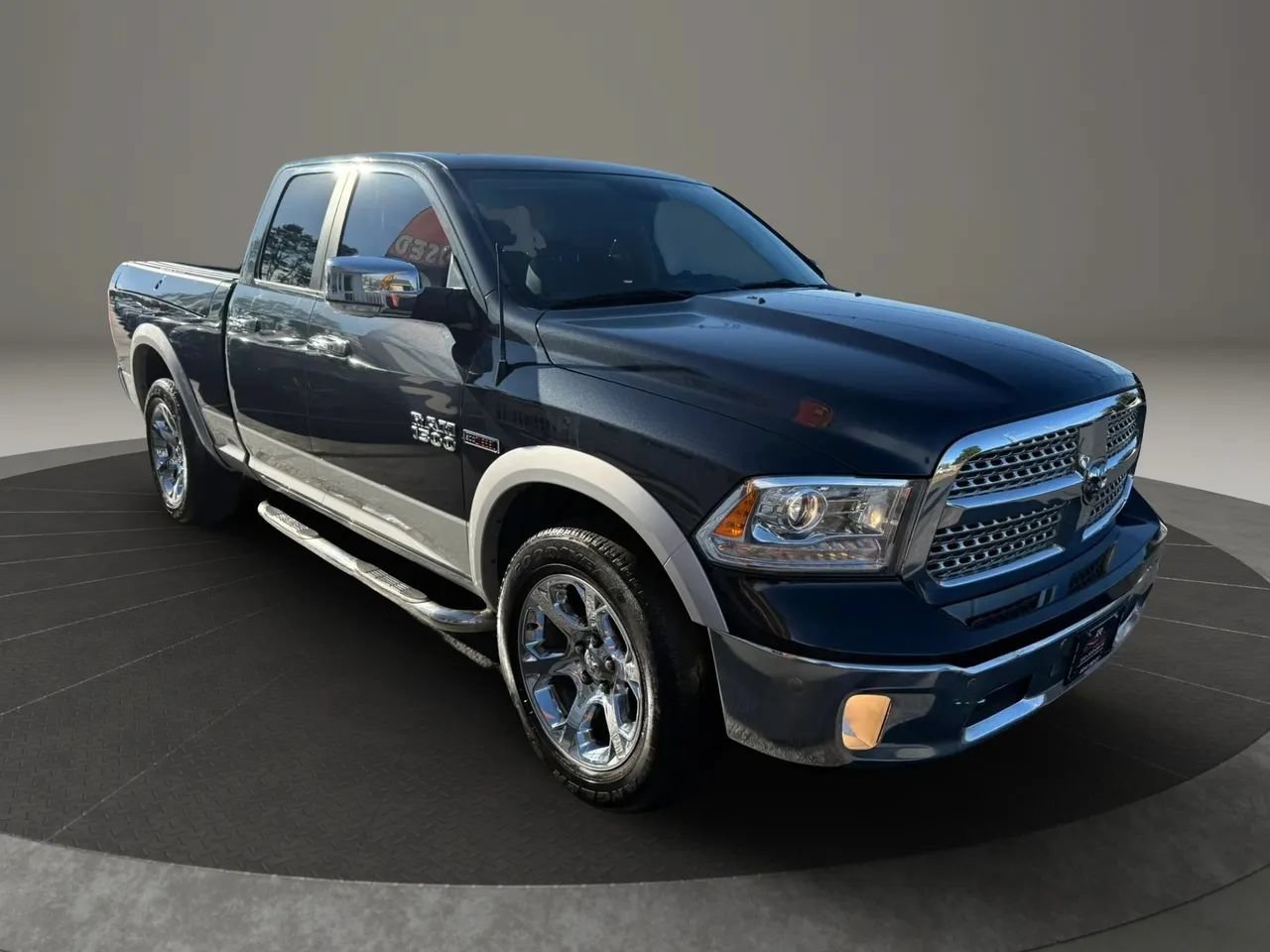 Used 2016 RAM 1500 Laramie w/ Convenience Group AWD/4WD image 5