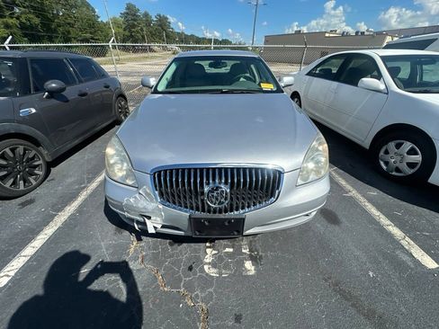 Used 2010 Buick Lucerne CXL FWD image 2