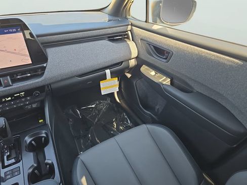 Certified 2026 Subaru Outback Premium AWD/4WD image 11