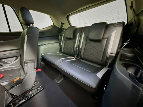 New 2026 Volkswagen Atlas Peak Edition AWD/4WD image 17